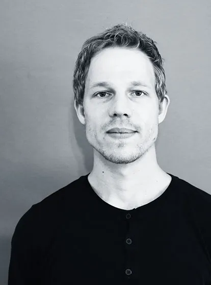 Dennis, Back Office / Controlling & Finance Management